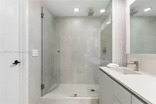 1010 Brickell Ave, Miami, FL 33131 - Photo 19