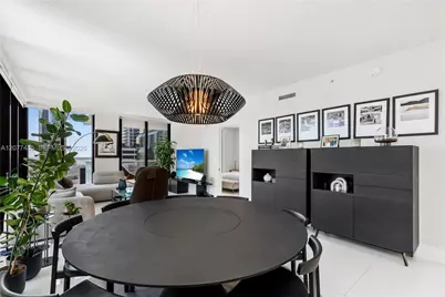 1010 Brickell Ave #1701, Miami, FL 33131 - Photo 5