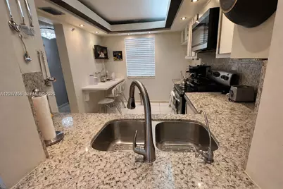 3910 Inverrary Blvd #603-B, Lauderhill, FL 33319 - Photo 9