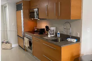 475 Brickell Ave, Miami, FL 33131 - Photo 9