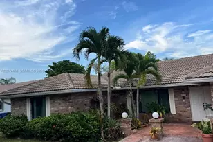 913 NW 110th Ln, Coral Springs, FL 33071 - Photo 3