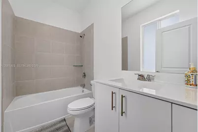 746 SE 14th St, Homestead, FL 33034 - Photo 17