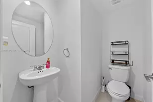 746 SE 14th St, Homestead, FL 33034 - Photo 11