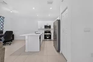 746 SE 14th St, Homestead, FL 33034 - Photo 7