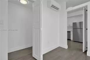 1620 NW 18th St, Miami, FL 33125 - Photo 11