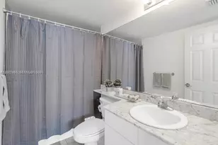 800 Claughton Island Dr, Miami, FL 33131 - Photo 9