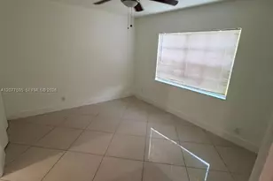 10230 Twin Lakes Dr, Coral Springs, FL 33071 - Photo 3