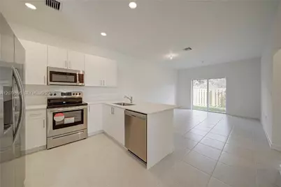 11881 NW 47th Mnr, Coral Springs, FL 33076 - Photo 15