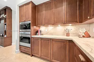 7541 SW 56th Ct, Miami, FL 33143 - Photo 13