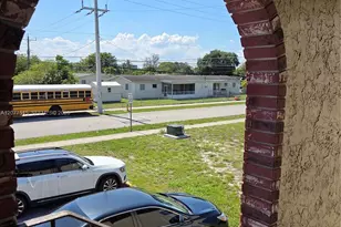 4030 SW 61st Ave, Davie, FL 33314 - Photo 7