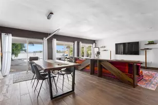8220 Hawthorne Ave, Miami Beach, FL 33141 - Photo 23