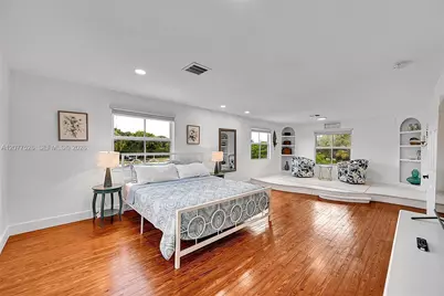 1201 Old Hiatus Rd, Plantation, FL 33323 - Photo 19