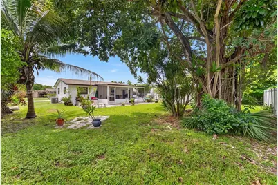 19721 SW 114th Ct, Miami, FL 33157 - Photo 5