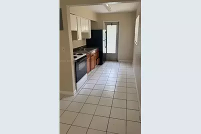 1105 SW 15th Ter #4, Fort Lauderdale, FL 33312 - Photo 1