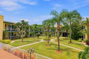 910 Bay Dr, Miami Beach, FL 33141 - Photo 13