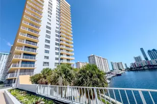 290 174th St, Sunny Isles Beach, FL 33160 - Photo 23
