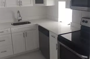 6900 Bay Dr, Miami Beach, FL 33141 - Photo 5