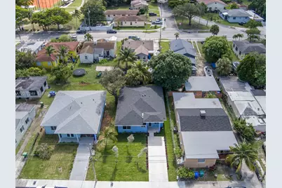 1468 NW 51st St, Miami, FL 33142 - Photo 7
