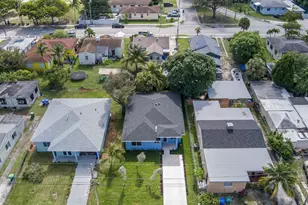 1468 NW 51st St, Miami, FL 33142 - Photo 7