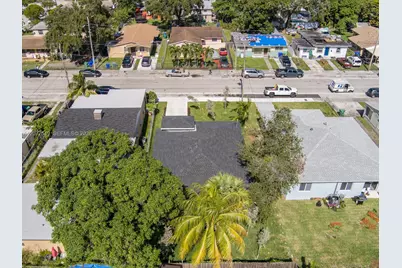 1468 NW 51st St, Miami, FL 33142 - Photo 15