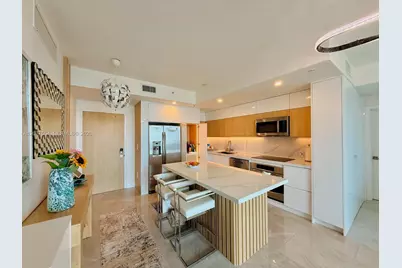 90 SW 3rd St #3306, Miami, FL 33130 - Photo 5