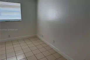 241 SE 9th Ave, Pompano Beach, FL 33060 - Photo 9