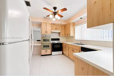 425 S 15th Ave, Hollywood, FL 33020 - Photo 13