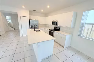 2405 NW 131st Cir, Miami, FL 33167 - Photo 7