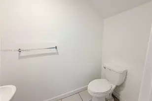 2405 NW 131st Cir, Miami, FL 33167 - Photo 9