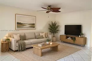 100 SW 132nd Way, Pembroke Pines, FL 33027 - Photo 3