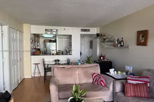 540 Brickell Key Dr, Miami, FL 33131 - Photo 3