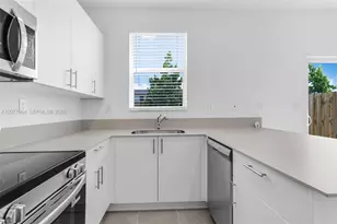 2660 SE 28th St, Homestead, FL 33035 - Photo 11