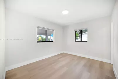 2470 NW 179th St, Miami Gardens, FL 33056 - Photo 11