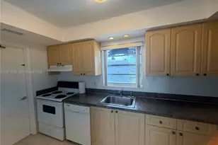 7590 SW 82nd St, Miami, FL 33143 - Photo 5