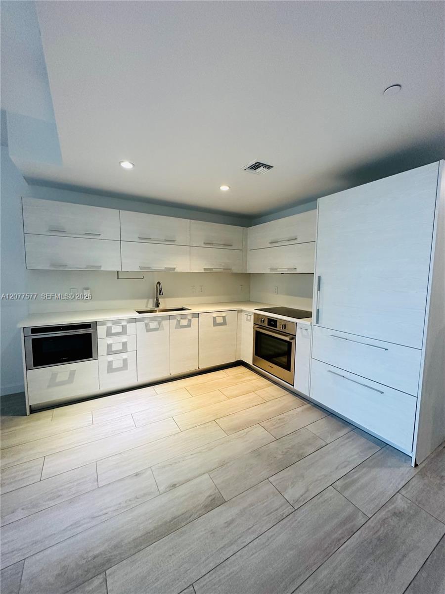45 SW 9th St #1202 - 45 SW 9th St #1202, Miami, FL 33130 Luxury Property | Jose Angel Pina