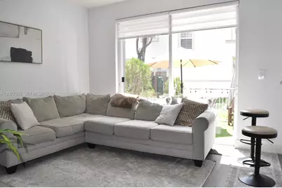 7940 NW 108th Pl, Doral, FL 33178 - Photo 13