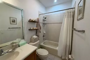 7940 NW 108th Pl, Doral, FL 33178 - Photo 21