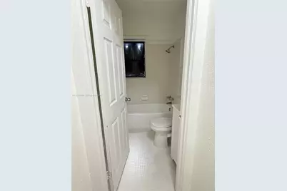 183 Silver Beach Rd, Riviera Beach, FL 33403 - Photo 3