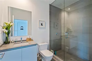 88 SW 7th St, Miami, FL 33130 - Photo 19