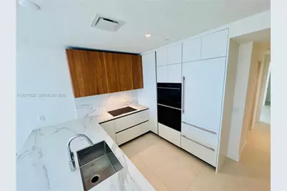 1400 Biscayne Blvd #1802, Miami, FL 33132 - Photo 13