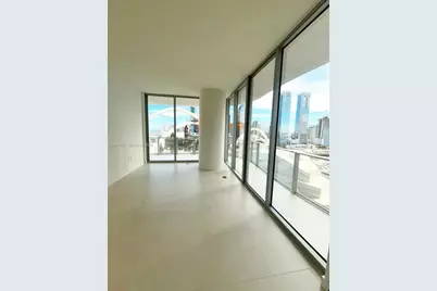 1400 Biscayne Blvd #1802, Miami, FL 33132 - Photo 11