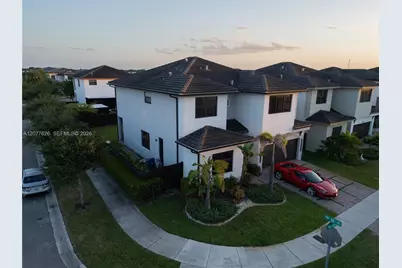 8824 NW 161st Ter, Miami Lakes, FL 33018 - Photo 5