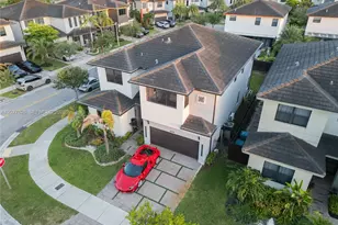 8824 NW 161st Terrace, Miami Lakes, FL 33018 - Photo 3