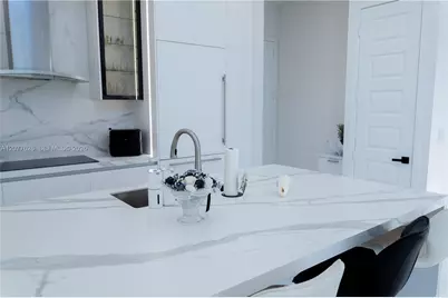 8824 NW 161st Ter, Miami Lakes, FL 33018 - Photo 37