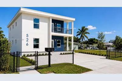 526 NW 6th St #AB, Hallandale Beach, FL 33009 - Photo 3