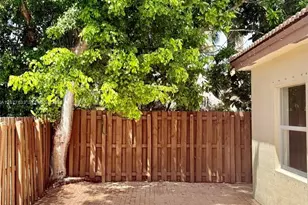 2364 NE 4th St, Homestead, FL 33033 - Photo 25