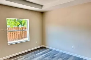 2364 NE 4th St, Homestead, FL 33033 - Photo 17