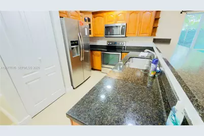 318 NE 166th St #318, Miami, FL 33162 - Photo 15