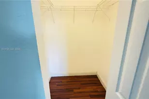 318 NE 166th St, Miami, FL 33162 - Photo 25