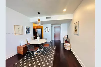 6365 Collins Ave #2005, Miami Beach, FL 33141 - Photo 5